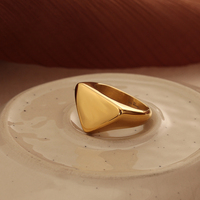 Nickel Free Triangle Siegelring Edelstahl Modeschmuck PVD Vergoldet Ästhetisches Dreieck Blank Ring Unisex