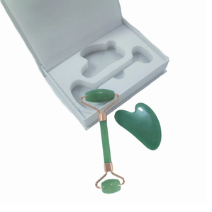 Outils de beauté en aventurine verte personnalisables, rouleau de massage et gua sha, coffret inclus - Product Image 5
