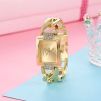 Montre à Bracelet à Quartz pour Femme Tendance, Créative et Polyvalente, Design Carré Creux Sertie de Diamants en Acier Inoxydable