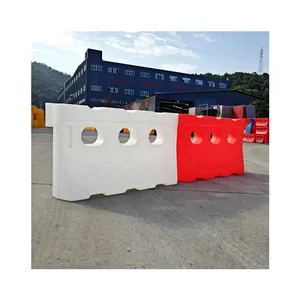 2021 Hot Sale Road Safety Plastic Water Filled Barrier Traffic Safety Water Barrier