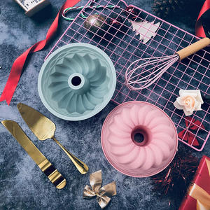 <span class=keywords><strong>Moule</strong></span> à pain rond 3D en silicone sans BPA, antiadhésif, réutilisable, <span class=keywords><strong>moule</strong></span> à spirale pour gâteau <span class=keywords><strong>avec</strong></span> <span class=keywords><strong>trou</strong></span> <span class=keywords><strong>au</strong></span> centre - Product Image 3