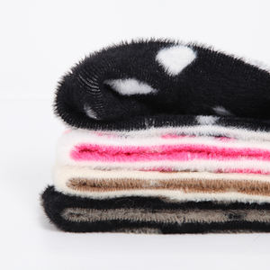 Gorros de Punto Acrílicos Lisos Teñidos de Colores Mezclados para Hombre y Mujer, Venta al por Mayor de Fábrica, Gorras Cómodas para Uso en Exteriores - Product Image 2