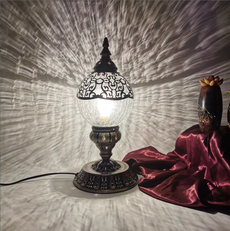 สีเทาเข้ม