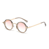 FUMILA 9462 Nouvelles Lunettes de Soleil à Monture Métallique Pleine Monture UV400 Style Européen et Américain Tendance Petite Monture Polyvalente Protection Solaire