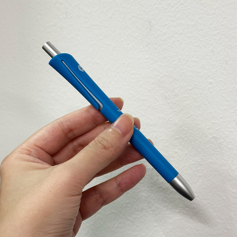 BLEU CLAIR