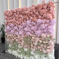 Mur de fleurs en soie de rose entièrement faites à la main pour la décoration de cérémonies de mariage et de festivals en plein air