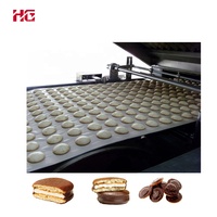 Ligne de production de gâteau sandwich entièrement automatique Four de cuisson pour tarte sandwich Machine de boulangerie pour tarte au chocolat