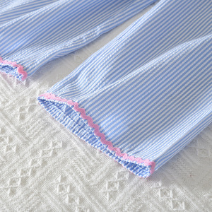 Conjunto de Verano 2026 al por Mayor para Niñas: Moda Dulce con Lazo y Bordado a Rayas - Product Image 6