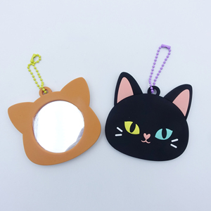 Customized Compact Mini Cute Soft Rubber Pvc Mirror Panel Pvc Mirror Frame Keychain Small Portable Pocket Makeup Mirror for Gift