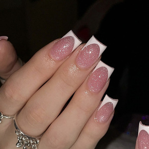 <span class=keywords><strong>Faux</strong></span> ongles pré-dessinés rose nude avec pointes françaises et bords blancs, super scintillants et brillants, pour manucure rapide - Product Image 1
