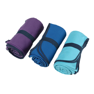 Toalla de <span class=keywords><strong>playa</strong></span> de microfibra de lujo al por mayor, toalla de mano absorbente y de secado rápido sin arena, estilo deportivo tejido <span class=keywords><strong>tropical</strong></span> - Product Image 1