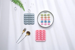 Moldes de Silicona Antiadherentes con Diseño de Labios, Reutilizables, de Grado Alimenticio, Lindos Moldes Magnéticos de Silicona para Chocolate, Dulces y Hielo - Product Image 5
