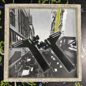 Outils d'alignement de rails d'ascenseur en métal au design moderne pour immeubles de bureaux - Product Image 3