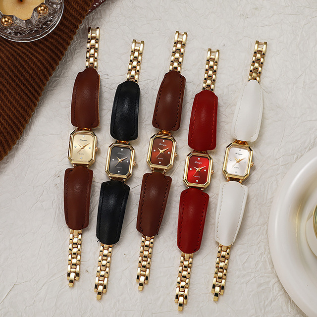 Vintage Korean Style Square Dial Bracelet Simple Pu Leather Watch Fashion Light Luxury Quartz Watch Jewelry for Women Girls Gift