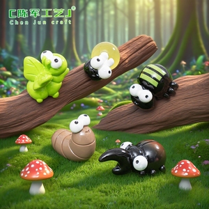 Araña de Ojos Grandes Linda de Weij Landscape, Muñeco de Insecto Redondo, Adornos Pequeños Decorativos para Mesa DIY - Product Image 3