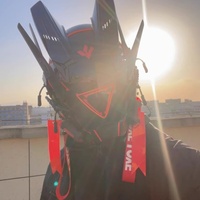 Casque de moto LED Phantom Samurai Design Lumineux Casque de course sécuritaire pour cyclistes Casque de course cyberpunk éclairé