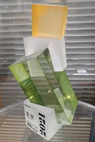 Support de présentation de trophée en acrylique personnalisé, écologique, pour plaque de récompense créative et colorée, gravé au laser pour cérémonie événementielle