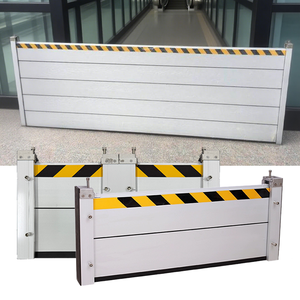 La barrera de inundación de aluminio y metal de estilo familiar es una barrera de inundación utilizada para la protección del hogar - Product Image 1