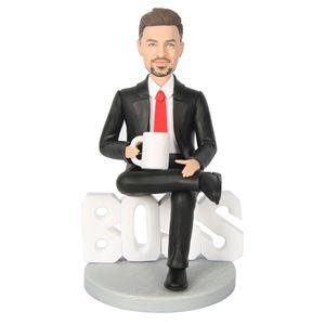 Figurine Bobblehead Personnalisée Unique, Mini-Moi, Figurine d'Action pour Mariages, Anniversaires, Remises de Diplômes, Cadeaux sur le Thème du Bureau ou du Sport - Product Image 1