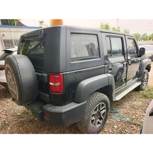 Guazi BAIC Todoterreno BJ40 2016 SUV Usado Gasolina Automático Crossover SUV AWD Negro Coche de Segunda Mano para Distribuidores - Product Image 5