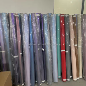 Venta al por mayor de fábrica, película que cambia de Color, envolturas para automóviles, Material de PET y PVC, aplicación seca autoadhesiva de bajo <span class=keywords><strong>precio</strong></span>, película de envoltura automotriz - Product Image 1