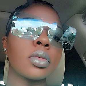 Vente en gros de lunettes de soleil carrées sans monture de couleur bonbon vintage tendance 2021, UV400, pour femmes - Product Image 4