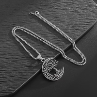 Collier Pendentif Arbre de Vie Celtique Viking Style Rétro Design Creux Chaîne en Acier Inoxydable Décoration de Cou Tendance Cadeau