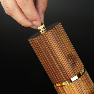 <span class=keywords><strong>Moulin</strong></span> à <span class=keywords><strong>poivre</strong></span> en bois de 8 pouces, ensemble de <span class=keywords><strong>moulin</strong></span> à sel et à <span class=keywords><strong>poivre</strong></span> en bois, <span class=keywords><strong>moulin</strong></span> à sel en bois avec bois de noyer naturel - Product Image 4