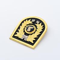 Badge en métal émaillé moulé sous pression, broche personnalisée, accessoire durable fait main pour la décoration d'uniformes