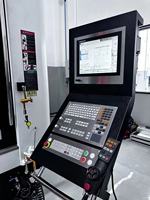 Centre d'usinage vertical CNC 5 axes avec broche BT40 et table rotative à broche unique