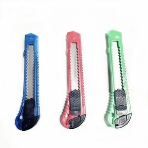 Cuchilla retráctil de seguridad para oficina, mini cortador de papel, herramienta manual de venta al por mayor con hoja de 18 mm - Product Image 5