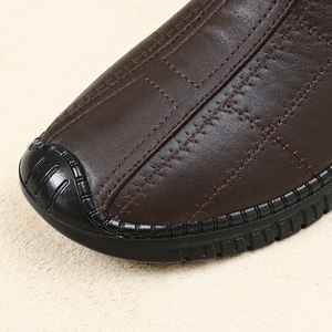 OEM & ODM scarpe di nuovo stile isolamento termico stivali da <span class=keywords><strong>uomo</strong></span> foderato stivali corti ispessiti calore stivali da neve da esterno - Product Image 2