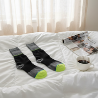 Vente en gros de chaussettes de course en laine mérinos-Chaussettes rembourrées pour hommes et femmes, chaussettes athlétiques respirantes OEM