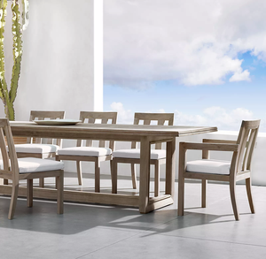 Table et chaises de salle à manger en bois pour patio d'hôtel de luxe, table extérieure en bois massif sur mesure pour villa, ensemble de salle à manger en teck pour bord de piscine - Product Image 1