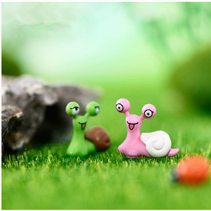 Jolies poupées de couple d'escargots aux yeux bombés, ornements de jardin miniatures, figurines d'animaux faites à la main pour la décoration de paysages en mousse Wx 993 - Product Image 1