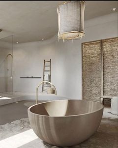 Bañera de lujo independiente de hormigón vietnamita para inmersión profunda, bañera de cemento GFRC para proyectos de hoteles y resorts, precio directo de fábrica - Product Image 2