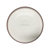 Vente de gros Vaisselle en céramique, ensemble de table en grès émaillé de couleur blanche unie, ensemble de table avec bord de couleur peint à la main