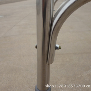 Déambulateur pliable à quatre roues en acier inoxydable pour personnes âgées, dispositif d'exercice de rééducation, plusieurs spécifications - Product Image 3