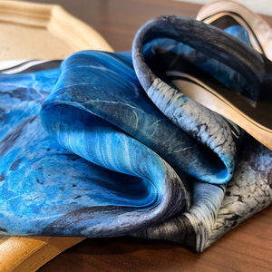 Écharpe en soie 100% de haute qualité, nouvelle arrivée, imprimé floral de luxe, écharpe carrée pour femmes, <span class=keywords><strong>foulard</strong></span> de cou, foulards de tête - Product Image 5