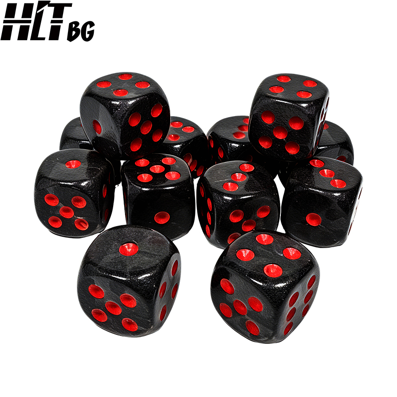 Noir avec points rouges