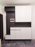 Meuble à chaussures moderne à étagères ouvertes, grande capacité, en panneau mélaminé, design personnalisable par le fabricant, pour le rangement des chaussures dans le salon