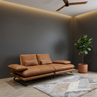 Abri de jardin noir minimaliste avec fenêtre simple, garage et abri de rangement extérieur, design durable