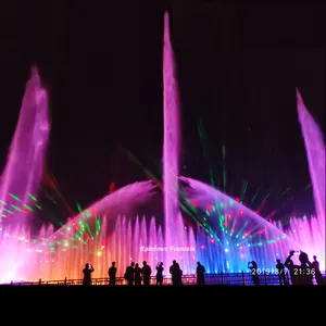 China Professional Custom Water feature Outdoor Pool Decoration Multimedia Control Music Dancing Fountain con proiezione Laser