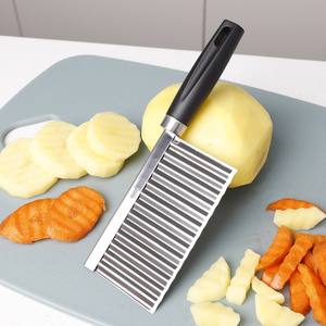 Coupe-frites ondulées en acier inoxydable, trancheuse à pommes <span class=keywords><strong>de</strong></span> terre ondulées, hachoir à légumes pour usage domestique - Product Image 1