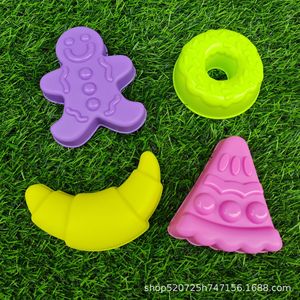 Outils de jeu pour sable de plage épaissi, moules à sable et accessoires en argile colorée pour enfants, vente en gros - Product Image 1