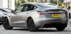 รถยนต์ไฟฟ้า <span class=keywords><strong>Tesla</strong></span> <span class=keywords><strong>Model</strong></span> <span class=keywords><strong>3</strong></span> รุ่นปี 2025 ยอดขายดีที่สุดในโลก รถซีดาน ระยะทางวิ่งไกล ชาร์จเร็ว ห้องโดยสารอัจฉริยะ 5 ที่นั่ง มีจำหน่ายในราคาขายส่ง - Product Image 5