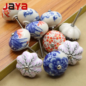 JAYA Boutons d'armoire de luxe en <span class=keywords><strong>porcelaine</strong></span> de forme ovale pour tiroirs d'enfants Poignées de tiroir en or pour armoires de <span class=keywords><strong>cuisine</strong></span> Poignées de meubles d'armoire - Product Image 1