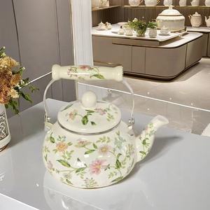 Ensemble de <span class=keywords><strong>théière</strong></span> en émail floral de haute qualité 1.5/2/2.5L bouilloire en fer de Style marocain avec fonction de sifflement pour le camping de voyage à l'eau de thé - Product Image 5