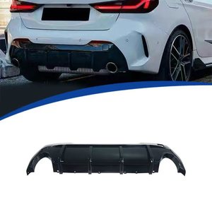 Reemplazo de la boquilla del parachoques trasero BMW, material PP, negro brillante, estilo MP, para la serie 1 F40 de 2020 a 2024. - Product Image 1