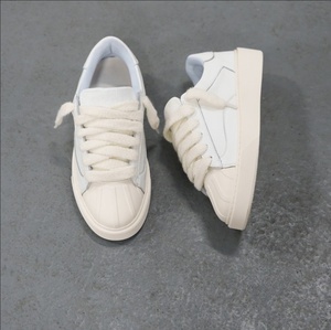 Zapatillas Deportivas Personalizadas de Lona con Suela Gruesa Estilo París para Hombre, con Cordones, Pintadas con Spray, Retro, Modernas, Casuales - Product Image 4